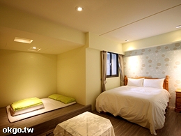 �w����{�x���{�ү��ΡDWalking House