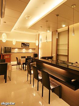 ���楩��a���J-PUB��������ˤj�U