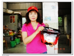 台南左鎮電烤土雞烤雞店-親切的老闆娘