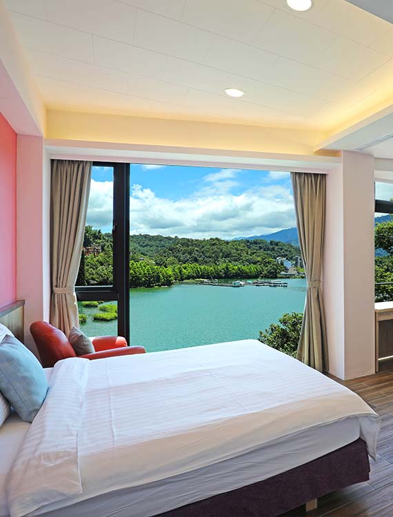 日月潭面湖民宿‧兆泓民宿 Z.H B&B