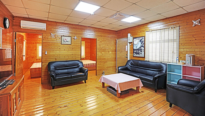 古坑大自然民宿全景獨棟小木屋客廳