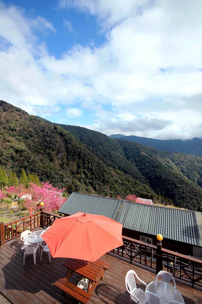 拉拉山民宿-嶺鎮景觀度假農場
