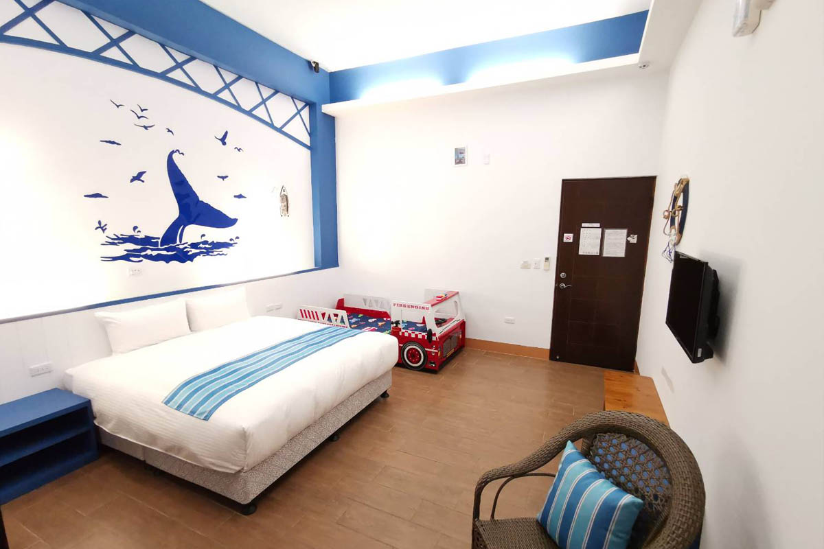 屏東東港愛晴海民宿