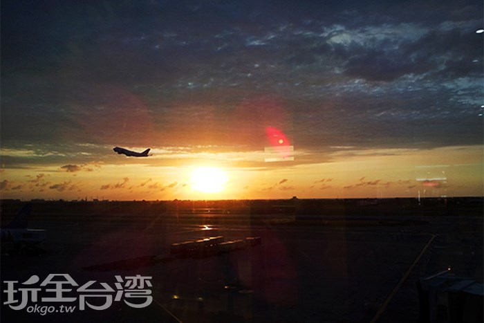 桃園一日輕小旅‧走走逛逛看飛機吃美食去囉~!
