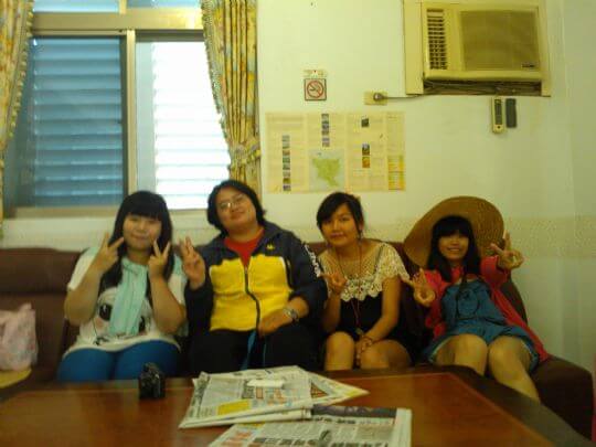 2013/06/26
黃小姐及其他同班同學.
相片來源：綠島小鎮民宿