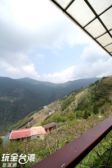 泡茶、咖啡景觀台
相片來源：拉拉山佳儂景觀休憩農場