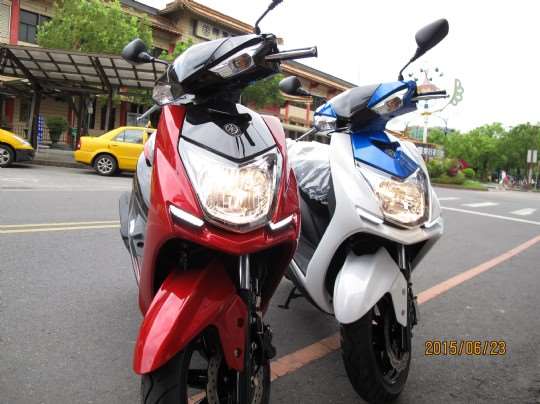 YAMAHA 新勁戰雙碟版