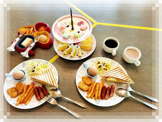 2大1小早餐 共 400元
相片來源：宜蘭親子溜滑梯民宿‧宜人生活