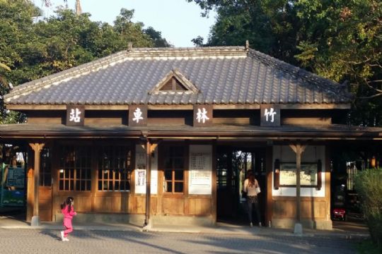 宜蘭包車自由行～小吳旅遊車隊