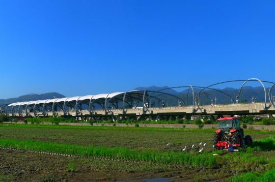 宜蘭包車自由行～小吳旅遊車隊