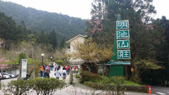 宜蘭包車自由行～小吳旅遊車隊
