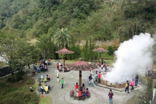宜蘭包車自由行～小吳旅遊車隊