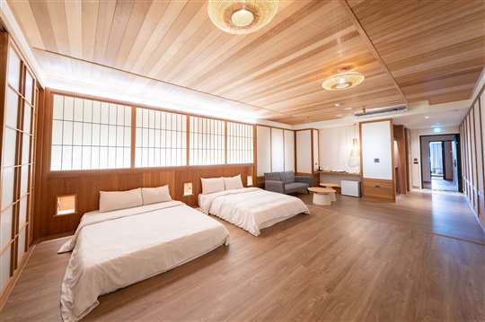 奢華四人房（19坪）