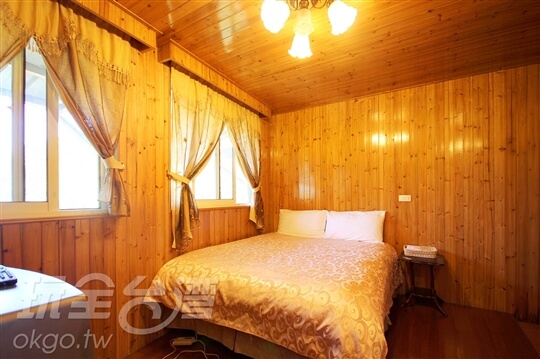 標準溫馨雙人房(非木屋)