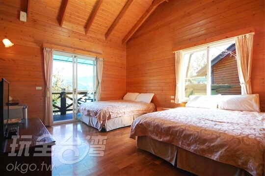 四人觀景木屋(兩大床)2