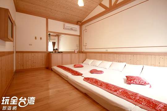 6歡樂天地─和式木屋五至六人大套房
