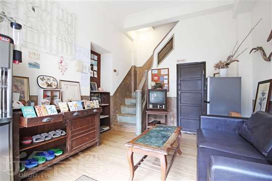 台南10人包棟民宿推薦｜幸福滿屋2館整棟三房獨立空間・每人880元起・近花園夜市國華街