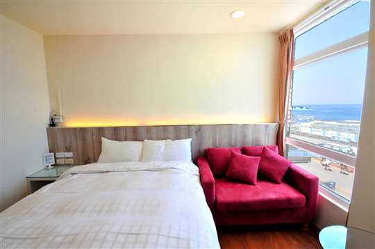 綠島綠堤濱海旅店