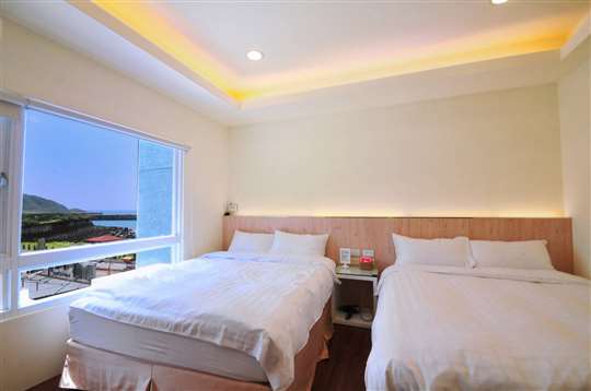 綠島綠堤濱海旅店