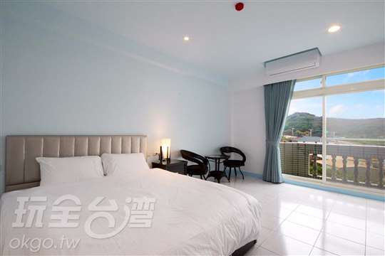月灣景觀民宿・台北石門白沙灣山海景觀住宿