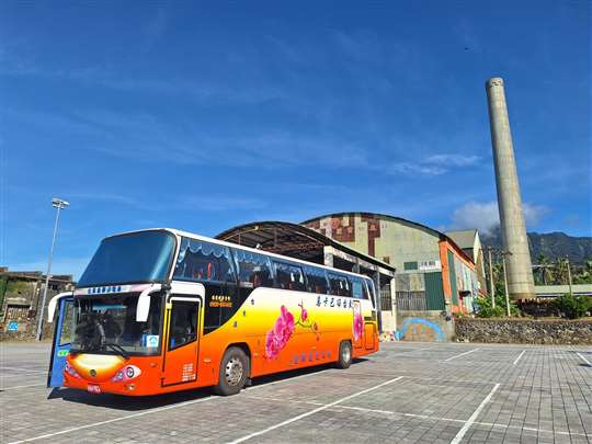 台東阿暐遊覽車‧原鄉旅遊-2022年歐系頂級豪華遊覽車