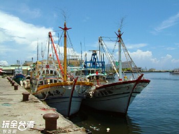 蚵仔寮漁港