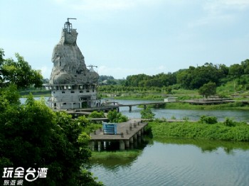 龍昇湖